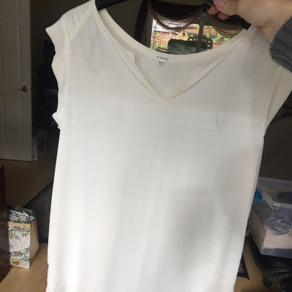 Blouse - Picture 2 of 3